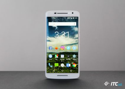 Ми продовжуємо серію оглядів смартфонів компанії Lenovo-Motorola, які знову офіційно продаються в Україні