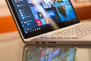 У нашому огляді Surface Book 2 ми розповімо про те, що являє собою новий ноутбук від Microsoft, і оцінимо його переваги і недоліки