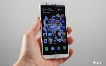 Huawei намагається швидко вивести на ринок нові смартфони з екранами 2 до 1
